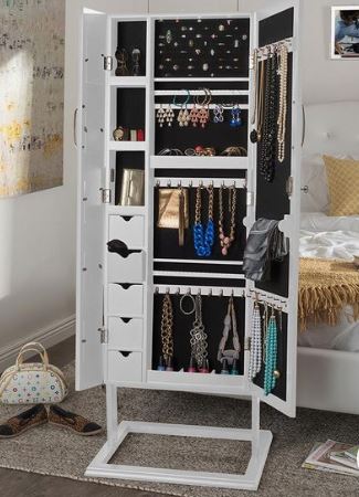 Jewelry storage