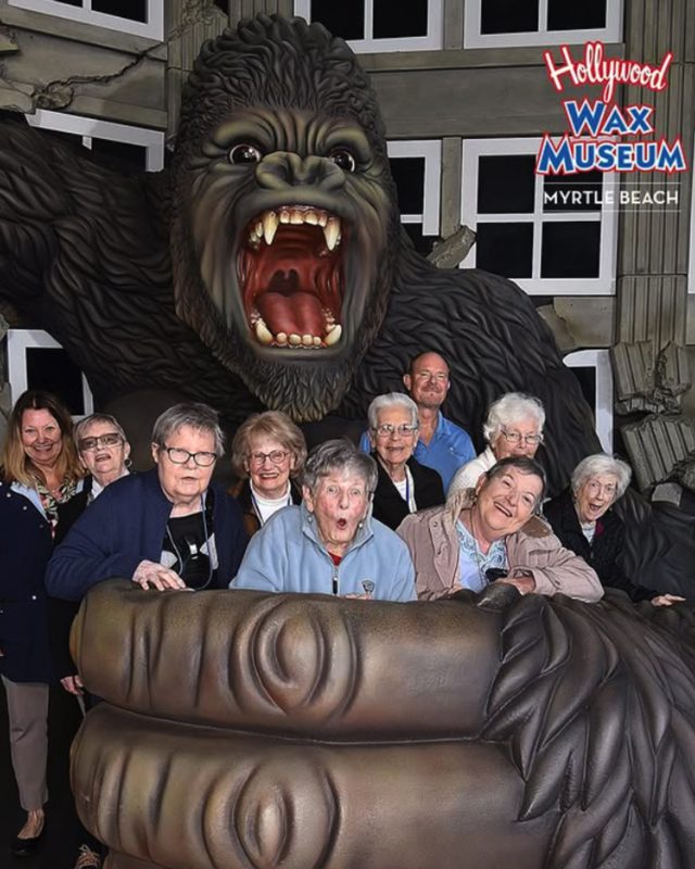 Family photo with the ape