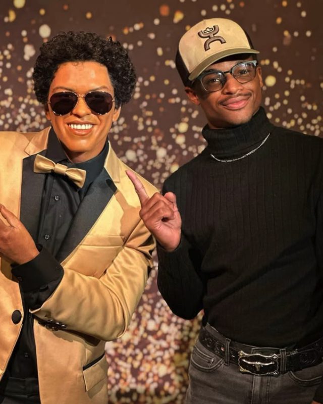 Guest with Bruno Mars